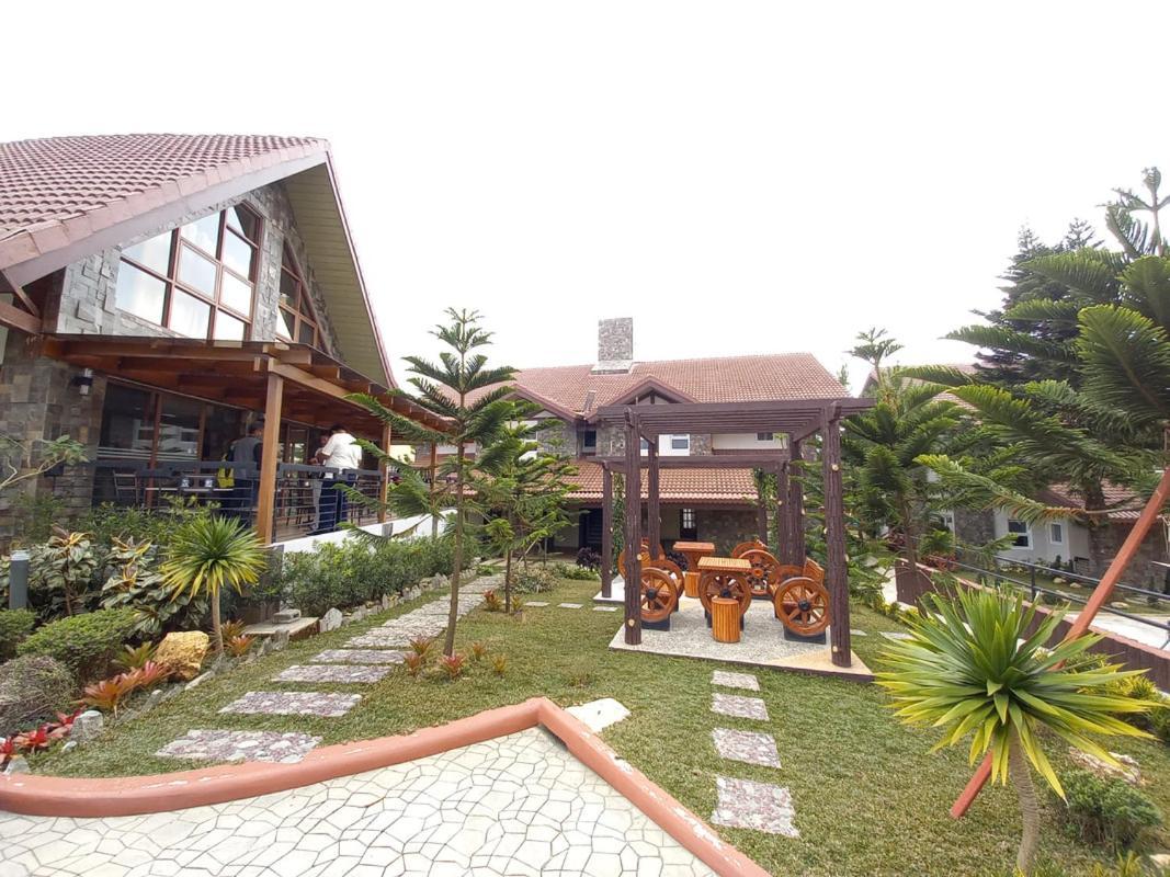 Elliannah Pines Hotel Baguio City Екстер'єр фото