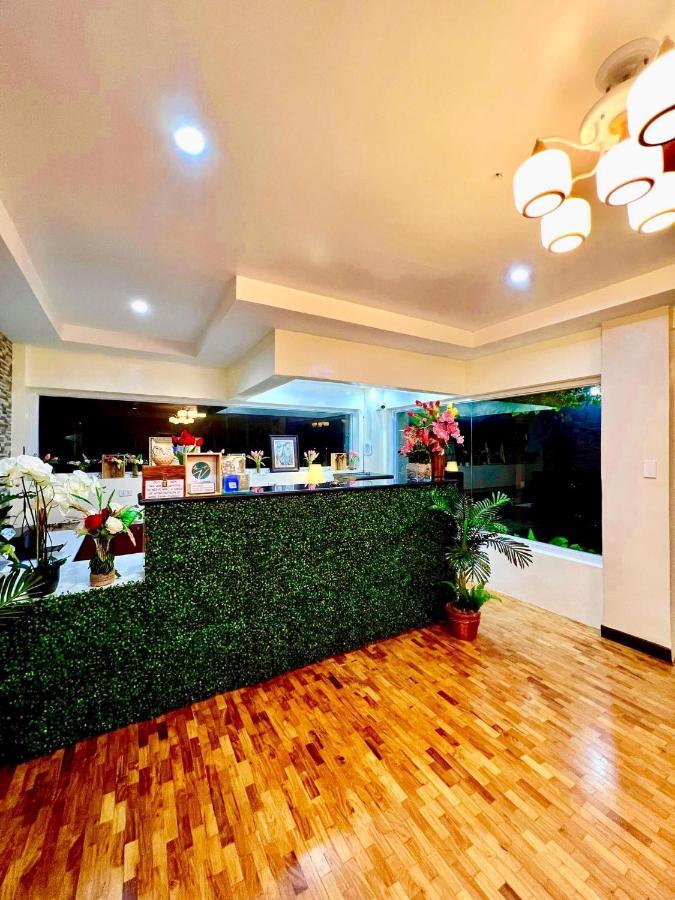 Elliannah Pines Hotel Baguio City Екстер'єр фото