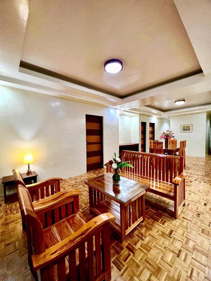Elliannah Pines Hotel Baguio City Екстер'єр фото