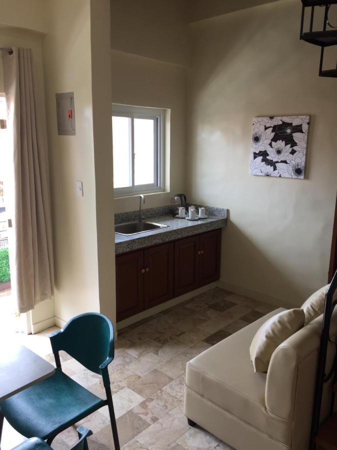 Elliannah Pines Hotel Baguio City Екстер'єр фото